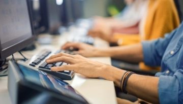 ΕΛΣΤΑΤ: Στο 7,5% υποχώρησε το ποσοστό της ανεργίας στη χώρα τον Δεκέμβριο του 2025