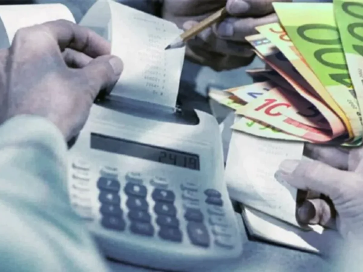 Η ΑΑΔΕ έπιασε για φοροδιαφυγή άνω των 300.000 ευρώ γνωστό dating coach