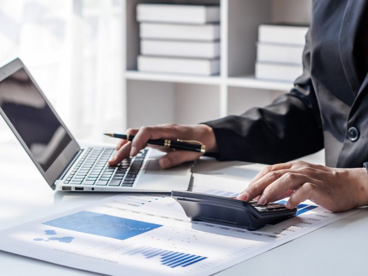 Επιχείρηση «Τα Καμάκια» από την ΑΑΔΕ: Φοροδιαφυγή άνω των 300.000 ευρώ από γνωστό dating coach