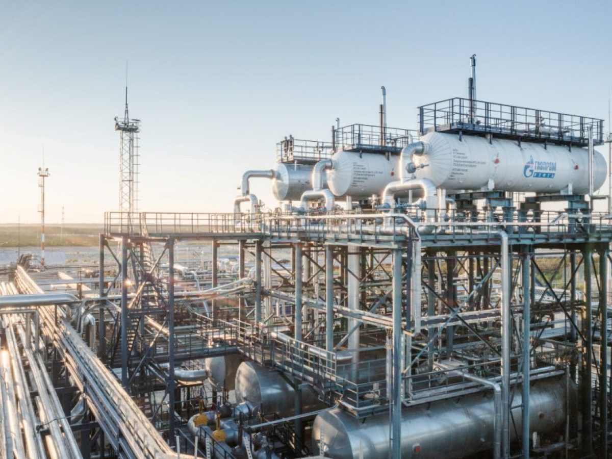 «Τέλεια καταιγίδα» στο φυσικό αέριο: Εκρηκτικό ράλι τιμών στην Ευρώπη λόγω ψύχους και γεωπολιτικών κινδύνων