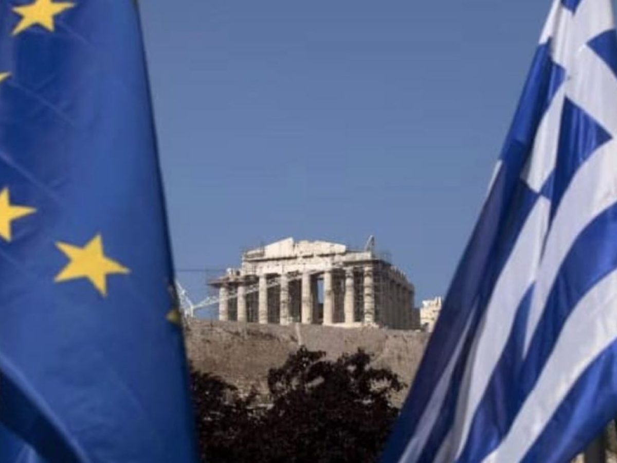 ESM: Στο κλαμπ των ισχυρών της Ευρωζώνης τα ελληνικά ομόλογα – Ρεκόρ 15ετίας για το spread τους