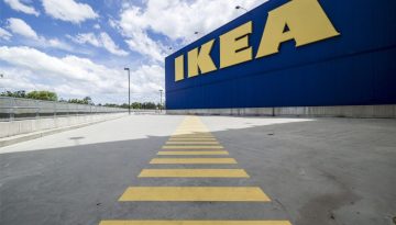 Η IKEA βάζει λουκέτο σε 7 καταστήματα στην Κίνα