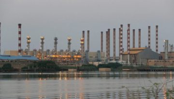 Βουτιά στις τιμές του πετρελαίου: Υποχωρούν πάνω από 3% μετά τις δηλώσεις Τραμπ για το Ιράν