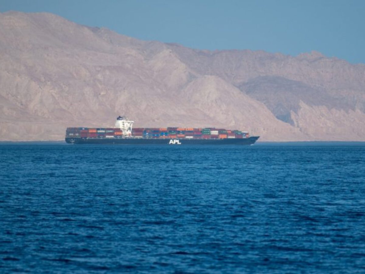 Ο υπαρξιακός κίνδυνος για το καθεστώς του Ιράν θέτει σε πρώτο πλάνο τα Στενά του Ορμούζ