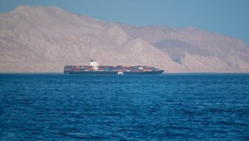 Ο υπαρξιακός κίνδυνος για το καθεστώς του Ιράν θέτει σε πρώτο πλάνο τα Στενά του Ορμούζ