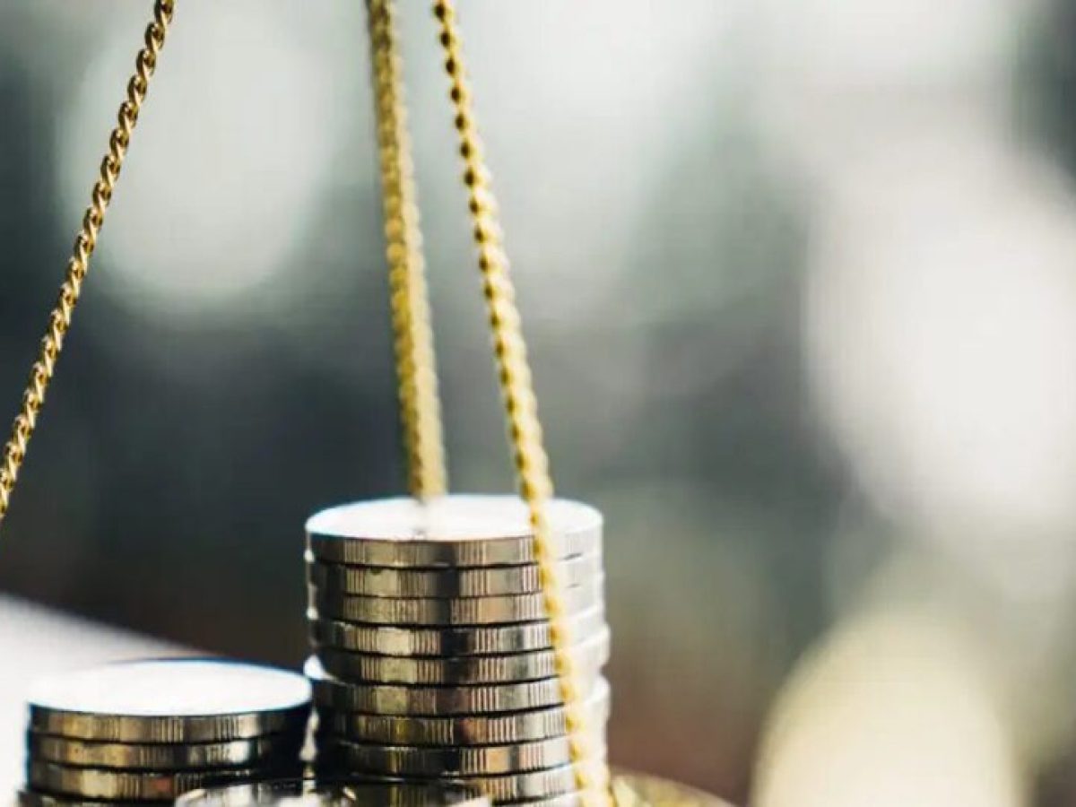 Μείωση 15,1% στο έλλειμμα του εμπορικού ισοζυγίου