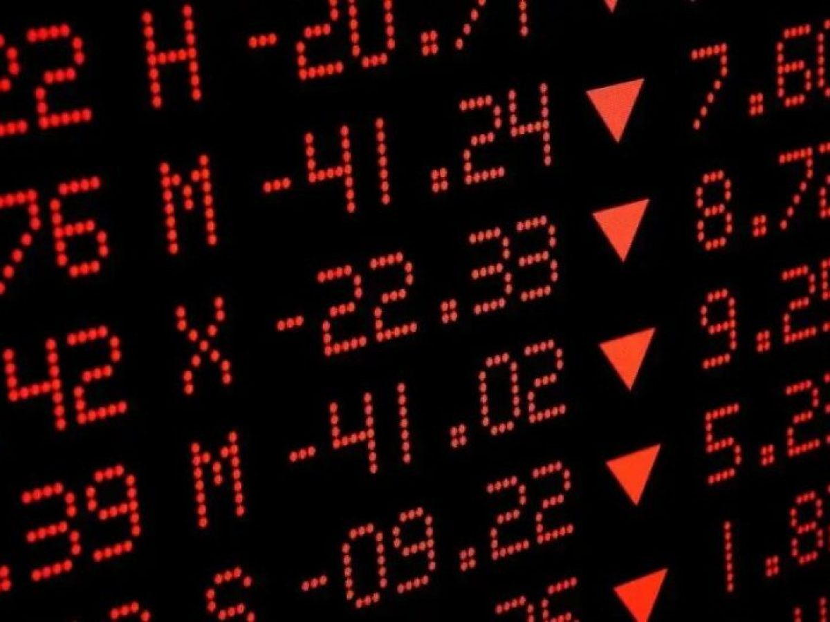 Χρηματιστήριο Αθηνών: Άνοιγμα με πτώση 0,51% – Πτώση στις ευρωαγορές με ρευστοποιήσεις στις τράπεζες