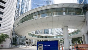 ΗΠΑ – Chevron: Στο τραπέζι η επέκταση της άδειας για το πετρέλαιο της Βενεζουέλας