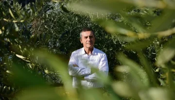 Ο Δημήτρης Κουρέτας για τις συνέπειες στην Ελλάδα της συμφωνίας ΕΕ και mercosur
