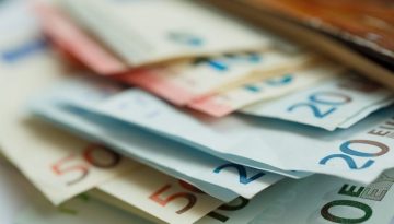 Επίδομα ανεργίας ξανά: Ποιοι το δικαιούνται και ποιοι μένουν εκτός