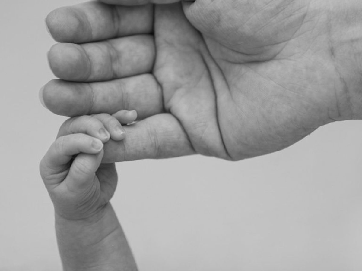 Σήμερα η καταβολή του επιδόματος μητρότητας – Ποιες είναι οι δικαιούχοι