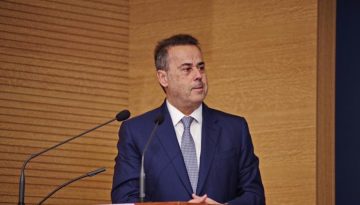 Παπασταύρου: Προτεραιότητα της κυβέρνησης είναι η προστασία και η ενίσχυσή της ακίνητης περιουσίας