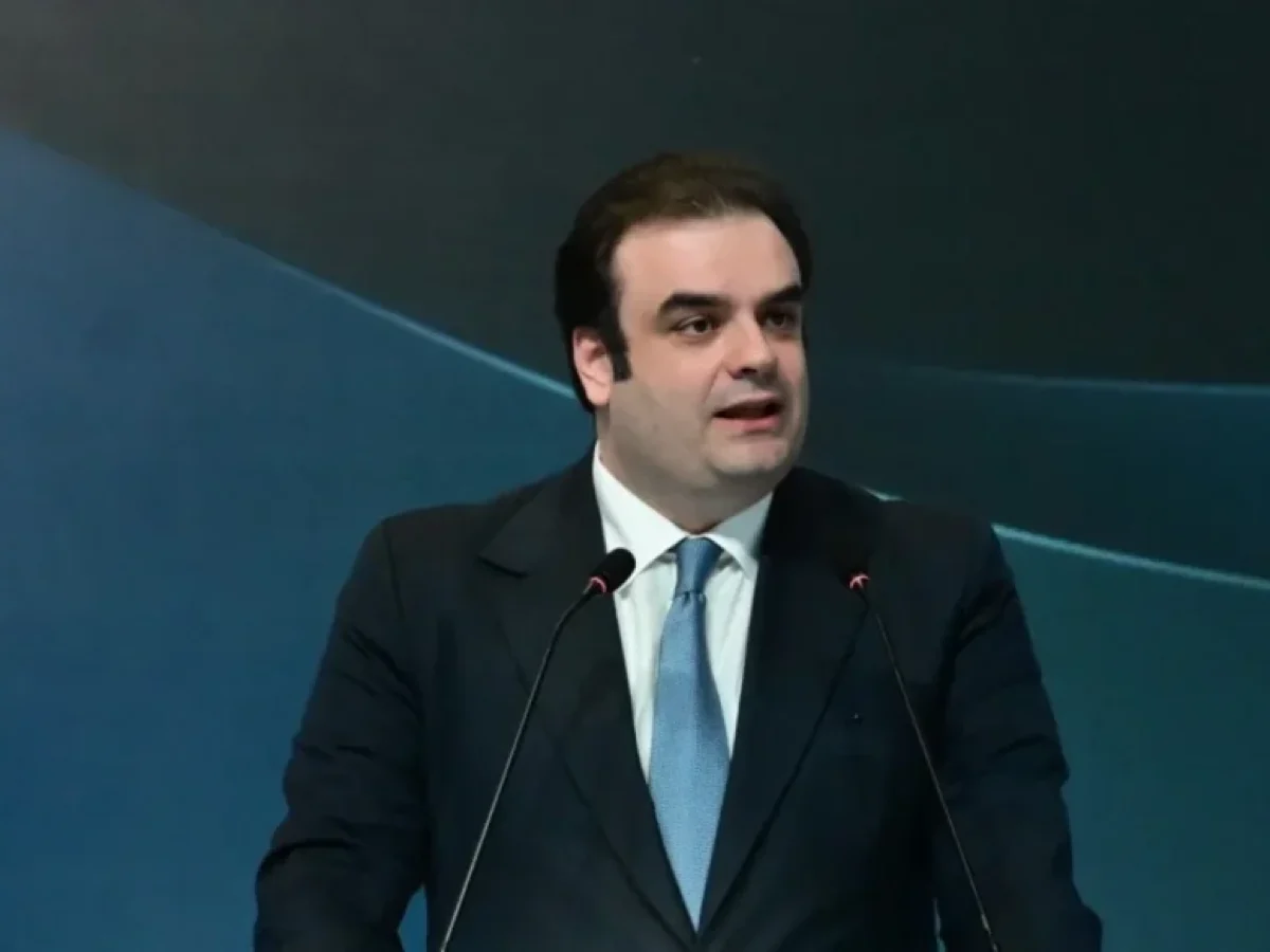 Πιερρακάκης από το ΥΠΟΙΚ: «Το 2025 πετύχαμε πολλά – Μαζί απαντάμε στις προκλήσεις του 2026»