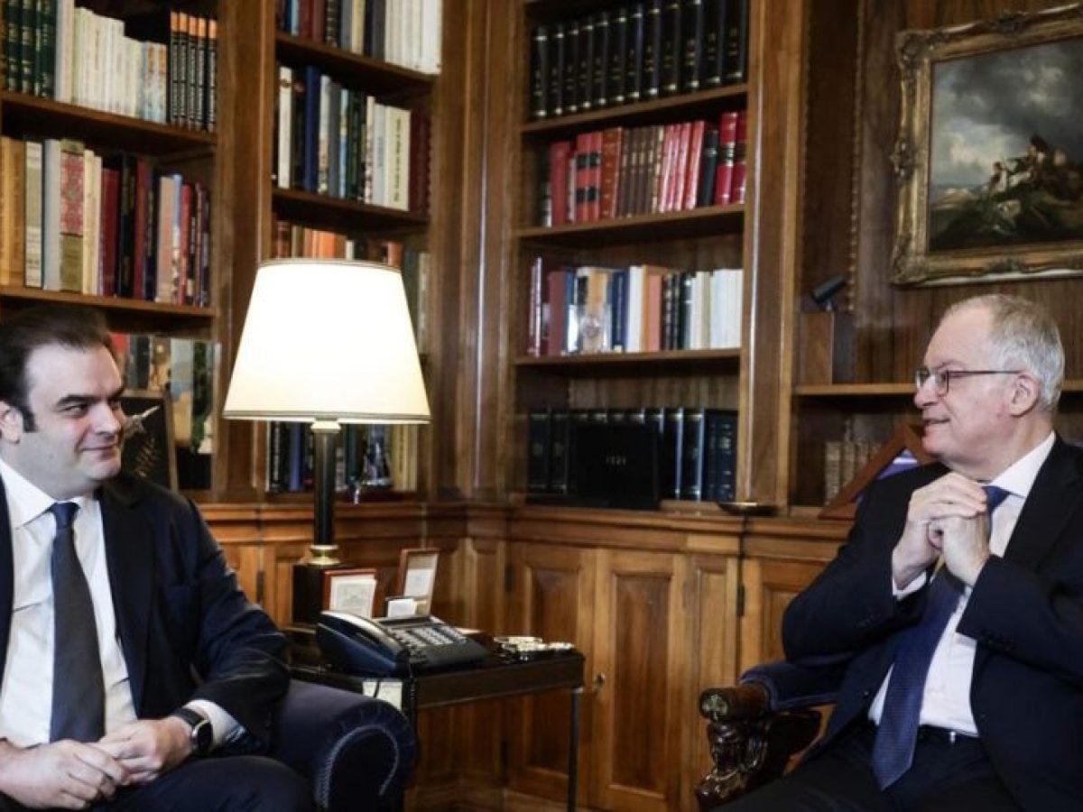 Πιερρακάκης σε Τασούλα: Τα τρία στοιχήματα της ελληνικής οικονομίας το 2026