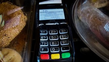 IRIS: Στο μικροσκόπιο της ΑΑΔΕ επιχειρήσεις και επαγγελματίες μετά την αύξηση των ορίων συναλλαγών