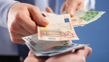 Κατώτατος Μισθός: Πάμε για 920 ευρώ από τον Απρίλιο