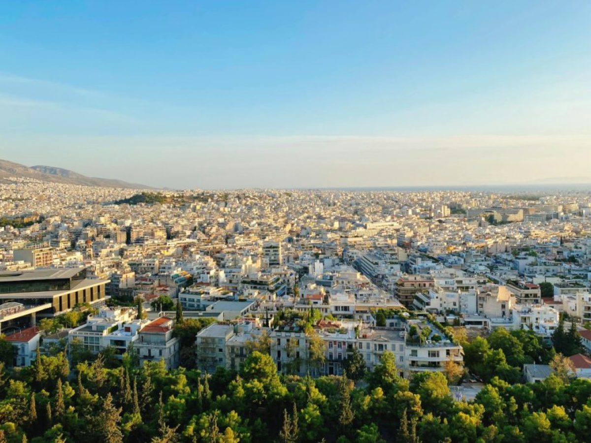 «Μάχη» για την αξιοπρέπεια: Τι έγινε το 2025 με τα σπίτια και τους ξένους επενδυτές;