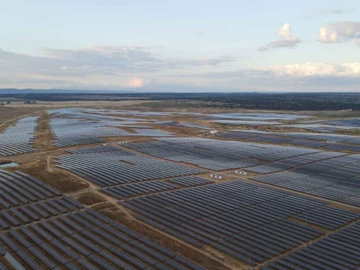 Η Metlen εξασφάλισε χρηματοδότηση για νέο φωτοβολταϊκό έργο στην Ιταλία