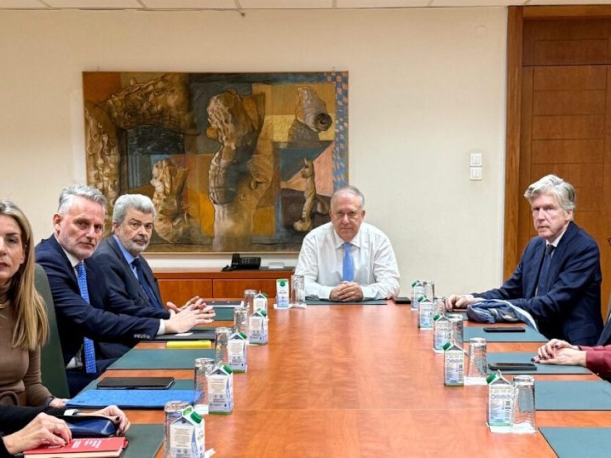 Θεοδωρικάκος: Ζητά από τις ασφαλιστικές συγκρατημένες αυξήσεις στα ασφάλιστρα υγείας