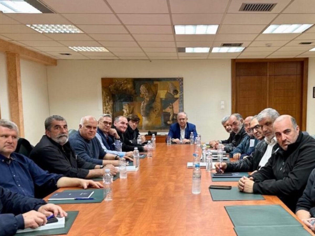 Θεοδωρικάκος: Με νομοθετική πρωτοβουλία ενισχύουμε την λειτουργία των λαϊκών αγορών προς όφελος των καταναλωτών