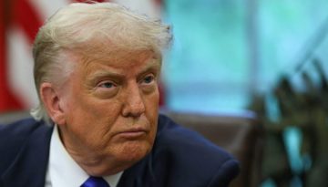 Ο Τραμπ πιέζει πετρελαϊκούς κολοσσούς να επιστρέψουν στη Βενεζουέλα: «Θα μιλάτε με εμάς, όχι με το Καράκας»