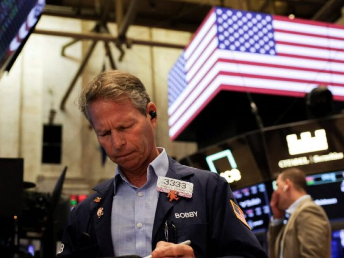 Wall Strret: Μικρές μεταβολές για τους δείκτες στο κλείσιμο της εβδομάδας