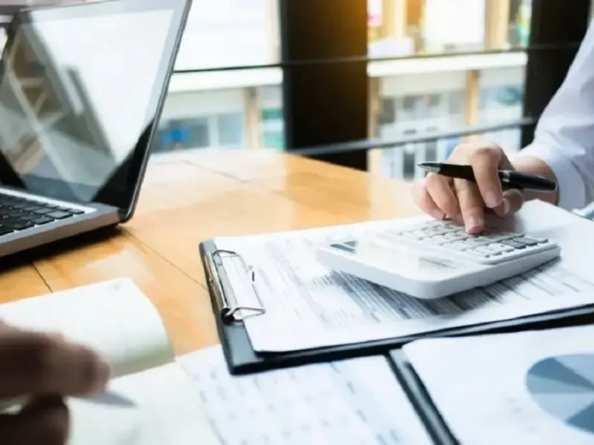 Στον εξωδικαστικό και τα χρέη προς δήμους – Ρύθμιση ακόμη και με κατασχέσεις σε εξέλιξη