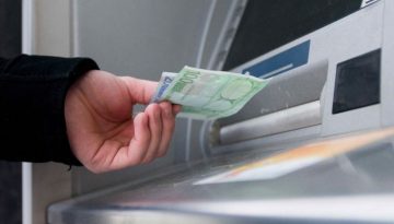 Ερχονται αναδρομικά και αυξήσεις σε 16 επιδόματα – Οι ειδικές κατηγορίες