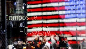 Wall Street: Πτώση Dow μετά το ορόσημο των 50.000 μονάδων