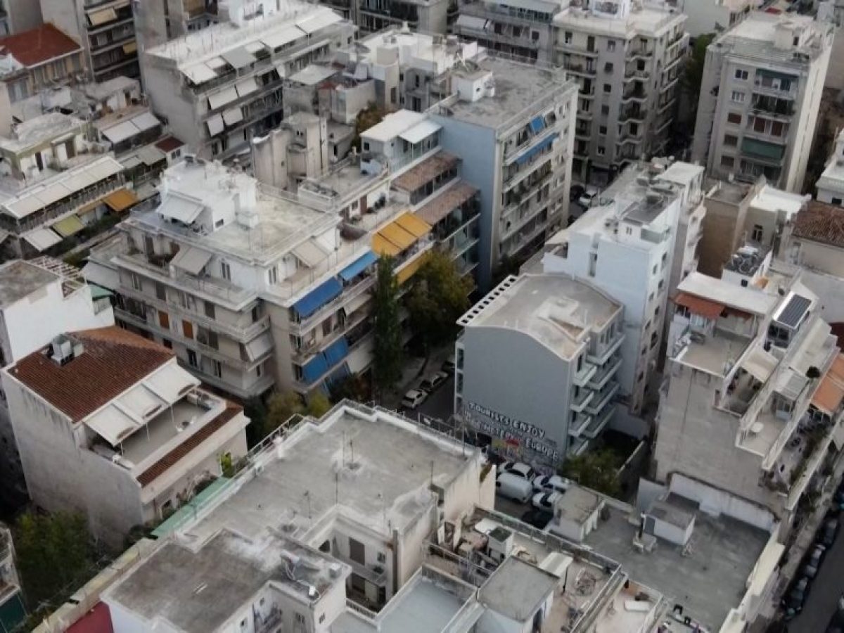 Reuters: Η στεγαστική κρίση αφήνει πίσω τους νέους στην Ελλάδα