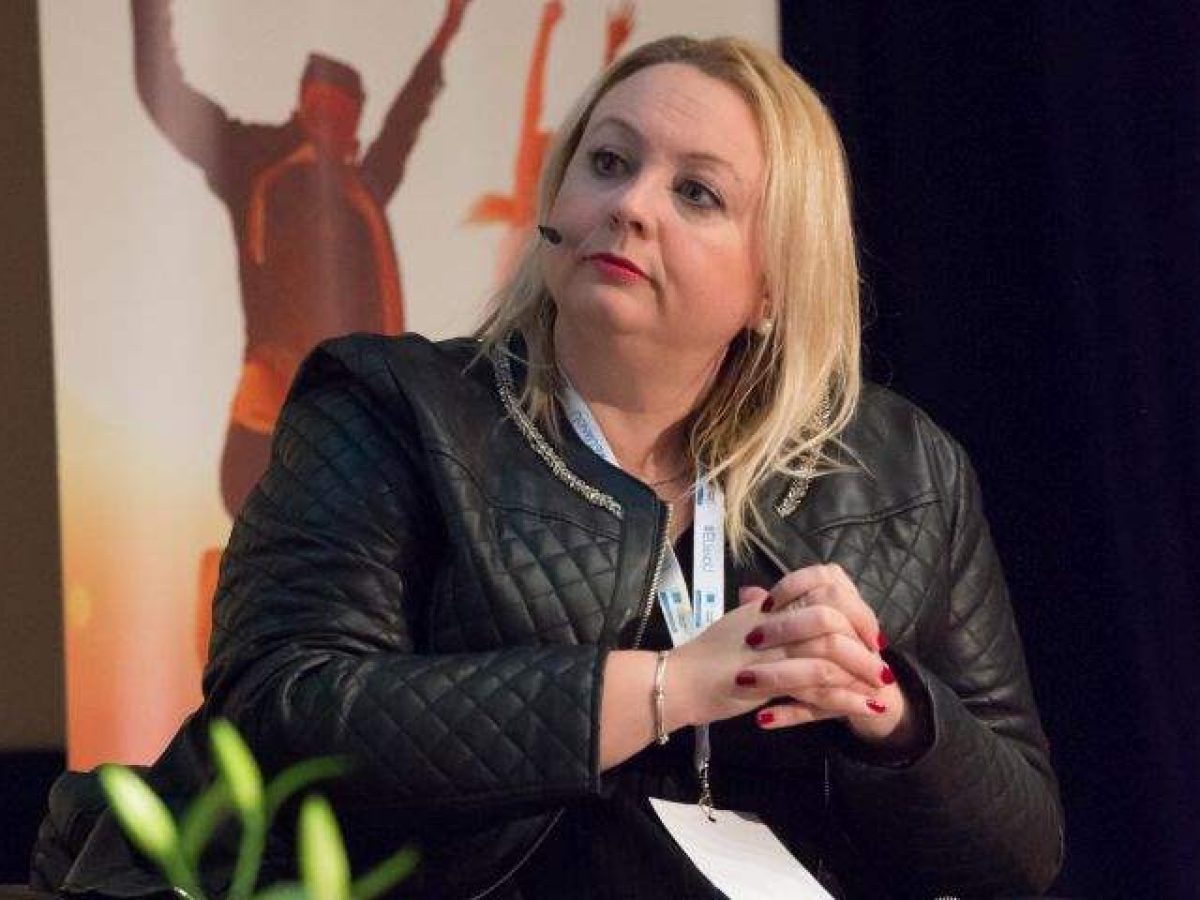 ΣΕΓΕ: Μνημόνιο συνεργασίας με το Δήμο Πειραιά για δράσεις ενδυνάμωσης της γυναικείας επιχειρηματικότητας