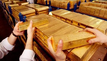 Χρυσός: Παραμένει πάνω από το ψυχολογικό όριο των $5.000 – Προβλέψεις για $6.000 με φόντο τις τράπεζες