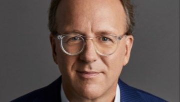 Estée Lauder: Βουτιά άνω του 20% για τη μετοχή μετά τις «χλιαρές» ετήσιες προβλέψεις