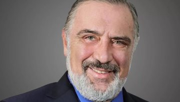 Ο Νικόλας Τσάκος επελέγη ως τελετάρχης της παρέλασης στην Νέα Υόρκη στις 26 Μαρτίου