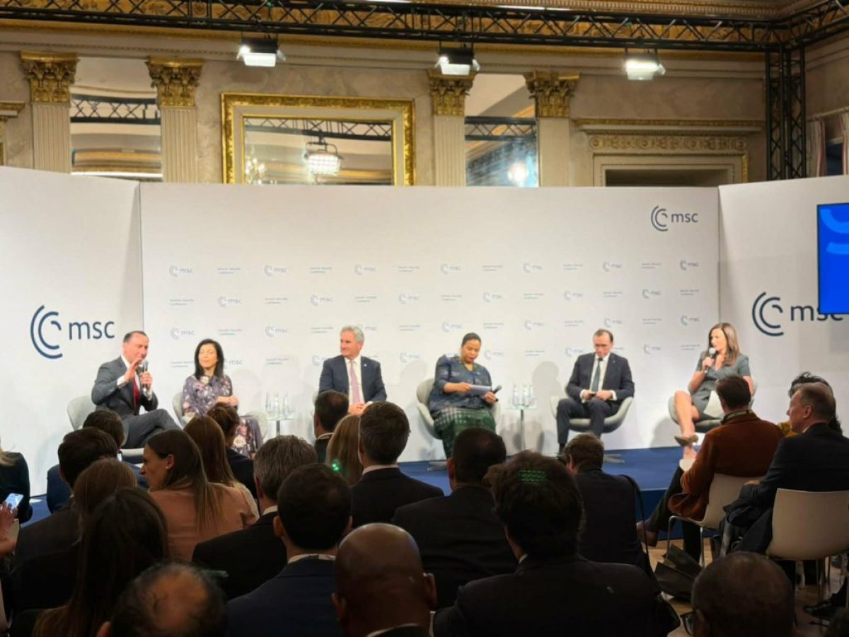 Διάσκεψη Ασφάλειας Μονάχου: Συγχαρητήρια από κυβέρνηση Τραμπ στην Ελλάδα για τον Κάθετο Διάδρομο και τις ενεργειακές συμφωνίες