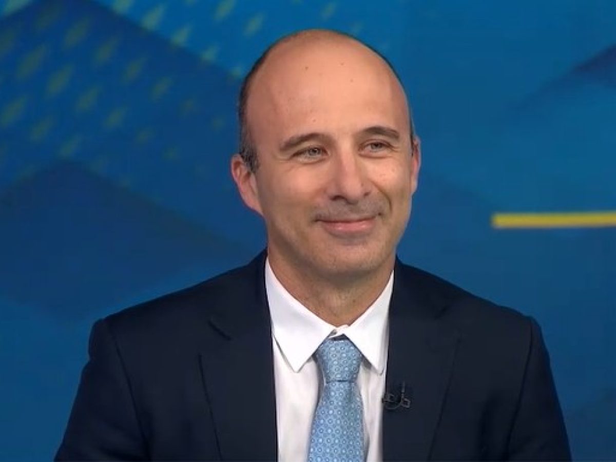 Σαραβέλος (Deutsche Bank): Γιατί ο στρατηγικός αναλυτής ενόχλησε την Ουάσιγκτον – «Θα συνεχίσω να γράφω»