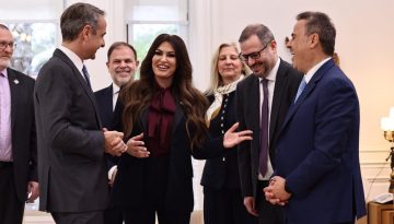 Επεσαν οι υπογραφές με τη Chevron – Οι στόχοι Μητσοτάκη για τους υδρογονάνθρακες