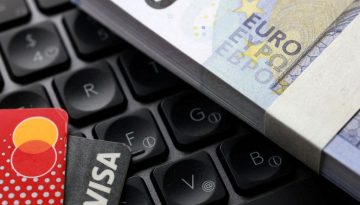 &Psi;&eta;&phi;&iota;&alpha;&kappa;ό &epsilon;&upsilon;&rho;ώ: &Pi;ή&rho;&epsilon; &tau;&omicron; &pi;&rho;ά&sigma;&iota;&nu;&omicron; &phi;&omega;&sigmaf; &alpha;&pi;ό &tau;&omicron; &Epsilon;&upsilon;&rho;&omega;&kappa;&omicron;&iota;&nu;&omicron;&beta;&omicron;ύ&lambda;&iota;&omicron;