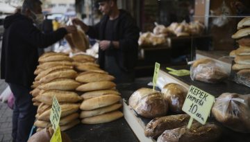 Ακρίβεια χωρίς τέλος στην Τουρκία – Ο πίνακας που αποκαλύπτει την κατάρρευση της αγοραστικής δύναμης την τελευταία δεκαετία