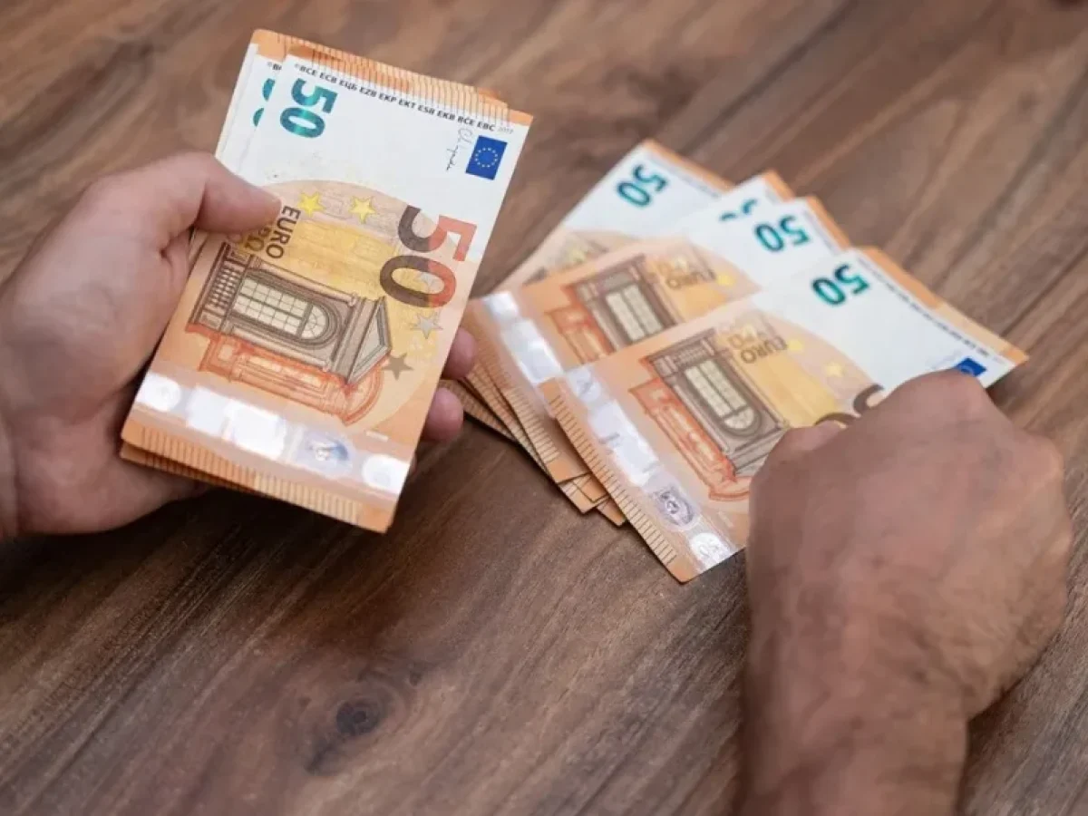 Επιδότηση έως 1.300 ευρώ για «δουλειές» στο σπίτι