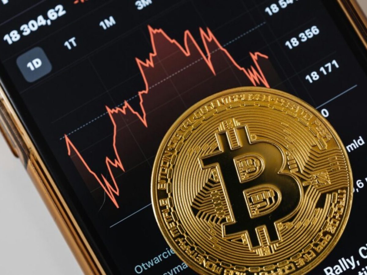 Το Bitcoin «καταρρέει» στα 66 χιλιάδες δολάρια – Η JPMorgan προβλέπει αύξηση στα 266 χιλιάδες