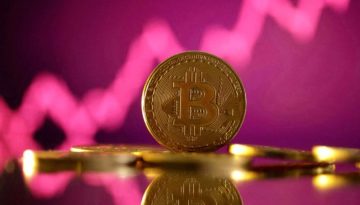 Αντιδρά το Bitcoin μετά την κατάρρευση μέχρι τα 60.000 δολάρια 