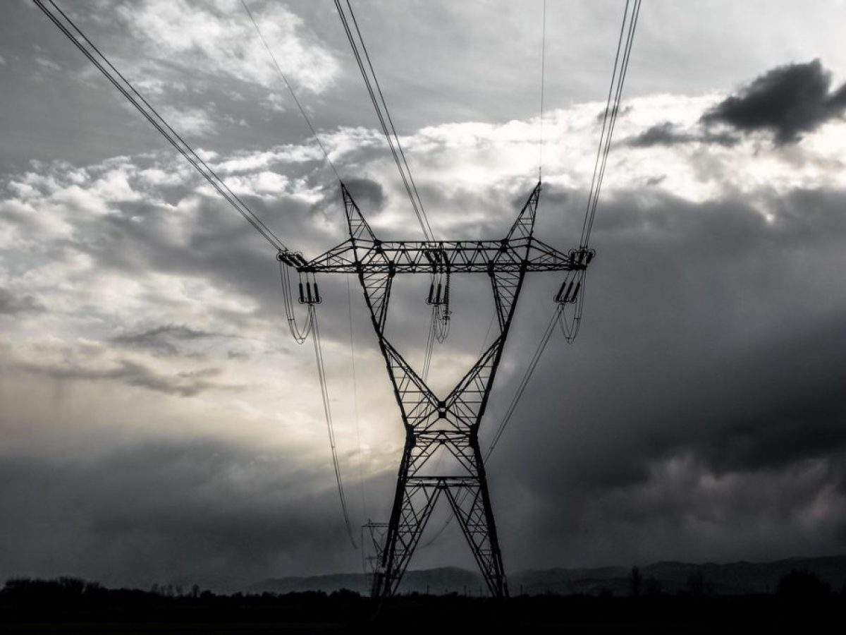 Έσοδα σχεδόν 1 δισ. ευρώ από τις εξαγωγές ρεύματος το 2025