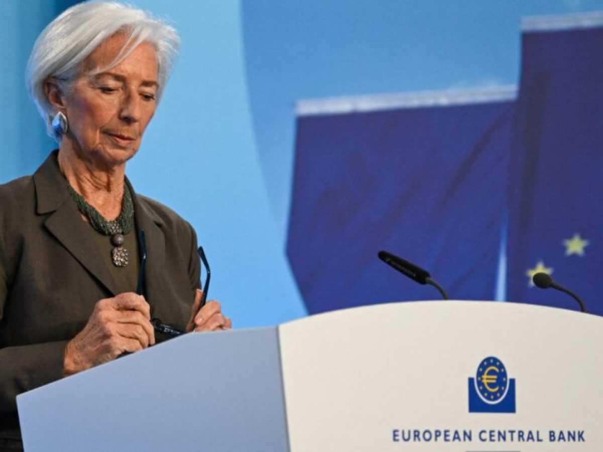 Λαγκάρντ: Η διεθνής αβεβαιότητα, αποτελεί βασικό παράγοντα κινδύνου για την ευρωζώνη