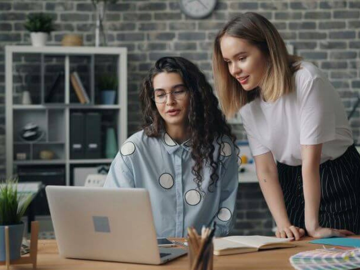 17.500 ΔΥΠΑ: Πώς να κάνετε αίτηση για το νέο πρόγραμμα επιχειρηματικότητας για ανέργους 18–29 ετών