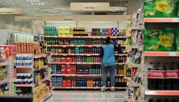 &Kappa;&alpha;&theta;&alpha;&rho;ά &Delta;&epsilon;&upsilon;&tau;έ&rho;&alpha;: &Tau;&omicron; &omega;&rho;ά&rho;&iota;&omicron; &sigma;&epsilon; &sigma;&omicron;ύ&pi;&epsilon;&rho; &mu;ά&rho;&kappa;&epsilon;&tau;, &Beta;&alpha;&rho;&beta;ά&kappa;&epsilon;&iota;&omicron;, &Alpha;&gamma;&omicron;&rho;ά &Rho;έ&nu;&tau;&eta; & &lambda;&alpha;ϊ&kappa;έ&sigmaf;