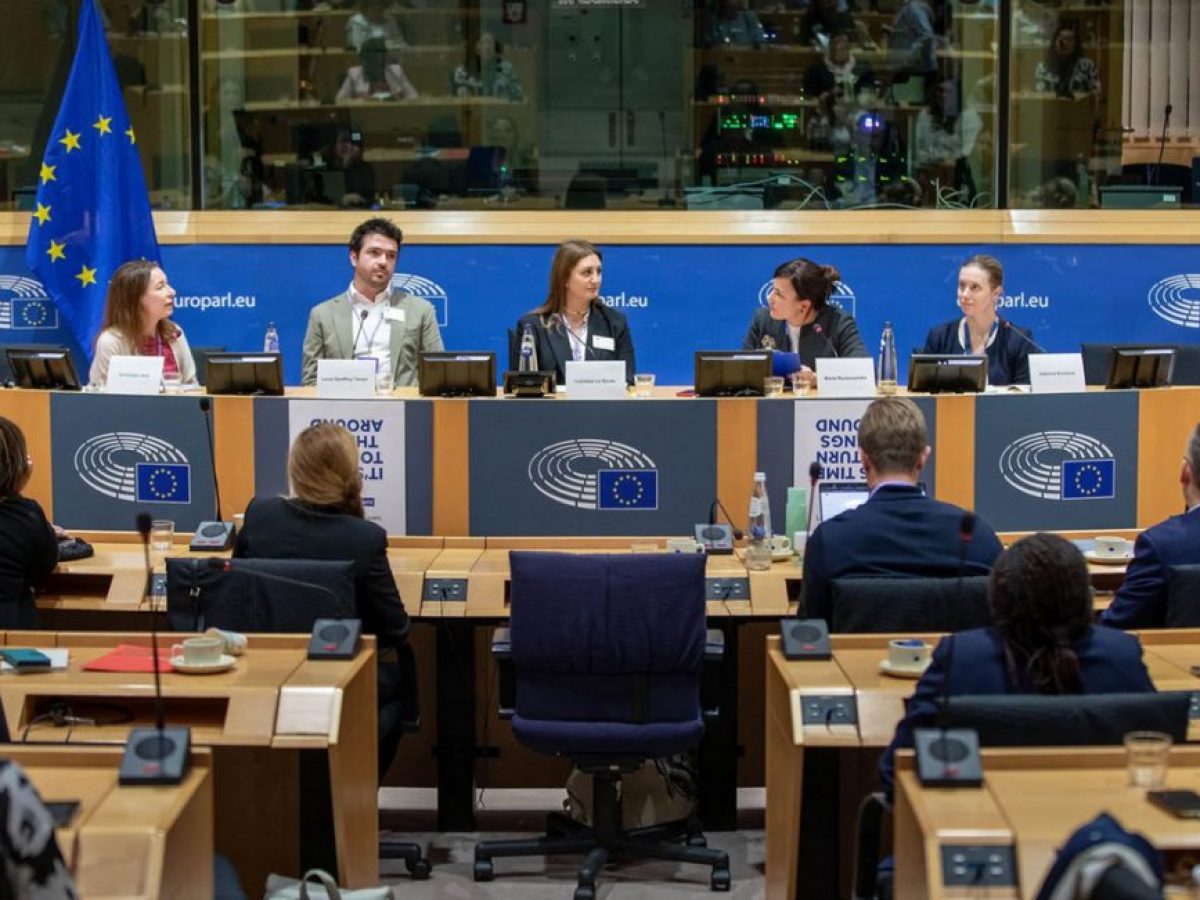 Οι γυναίκες στην Ελλάδα παραμένουν στο περιθώριο της επενδυτικής δραστηριότητας