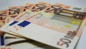 Μπόνους για 10.000 συνταξιούχους! Μαζί με τις συντάξεις Μαρτίου και αναδρομικά