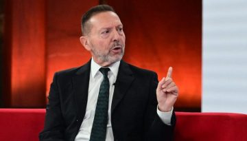 &Sigma;&tau;&omicron;&upsilon;&rho;&nu;ά&rho;&alpha;&sigmaf;: &Delta;&epsilon;&nu; &epsilon;&xi;&alpha;&rho;&tau;ό&mu;&alpha;&sigma;&tau;&epsilon; &alpha;&pi;ό &tau;&eta;&nu; &epsilon;&xi;&upsilon;&pi;&eta;&rho;έ&tau;&eta;&sigma;&eta; &tau;&eta;&sigmaf; &rho;&omega;&sigma;&iota;&kappa;ή&sigmaf; &pi;&epsilon;&tau;&rho;&epsilon;&lambda;&alpha;ϊ&kappa;ή&sigmaf; &beta;&iota;&omicron;&mu;&eta;&chi;&alpha;&nu;ί&alpha;&sigmaf;
