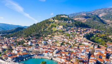 &laquo;&Epsilon;&kappa;&tau;&iota;&nu;ά&chi;&theta;&eta;&kappa;&alpha;&nu;&raquo; &kappa;&alpha;&tau;ά 33% &tau;&alpha; έ&sigma;&omicron;&delta;&alpha; &alpha;&pi;ό &tau;&omicron;&nu; &tau;&omicron;&upsilon;&rho;&iota;&sigma;&mu;ό &tau;&omicron;&nu; &Delta;&epsilon;&kappa;έ&mu;&beta;&rho;&iota;&omicron;, &sigma;&tau;&omicron; +49% &eta; &tau;&alpha;&xi;&iota;&delta;&iota;&omega;&tau;&iota;&kappa;ή &kappa;ί&nu;&eta;&sigma;&eta;